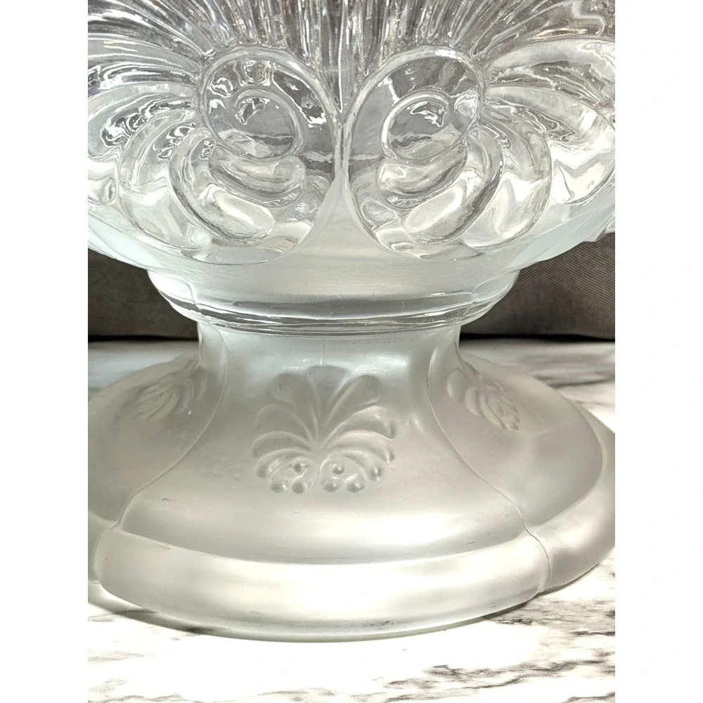 GORGEOUS VTG BANANA BOWL~ LIBS‎ GLASS~ CRYSTAL SATIN GLASS 14